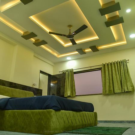 Pawan Executive Tuljapur المظهر الخارجي الصورة