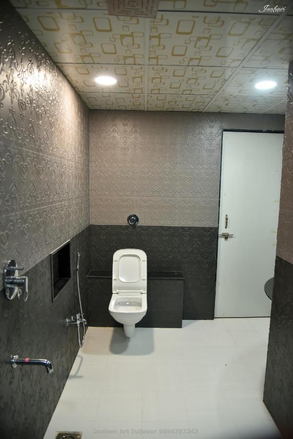 Pawan Executive Tuljapur المظهر الخارجي الصورة
